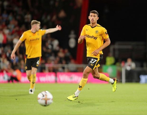 中超官方发2025赛季前四排名走势图：榜首共12次易主（中超官方公布2025赛季前四名走势：榜首易主12次）