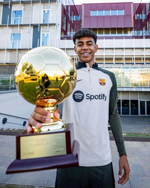 美因茨vs霍芬海姆：李在城、阿米里首发，克拉马里奇、曹法尔出战（美因茨迎战霍芬海姆：李在城、阿米里先发，克拉马里奇、曹法尔出场）