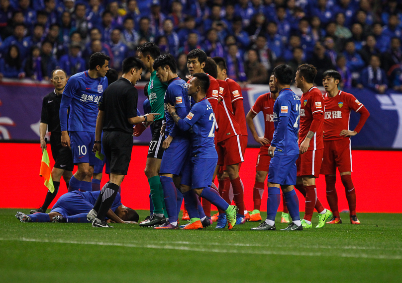 图片报：于帕经纪人确实与皇马有过接触，但双方尚未达成协议（图片报：于帕经纪人曾与皇马接洽，双方至今未达成一致）