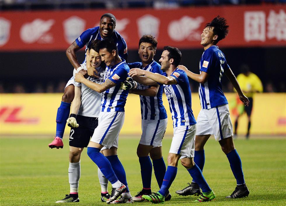 小孔塞桑：我和C罗聊过，他说我在伟大的俱乐部效力（小孔塞桑：曾与C罗交流，他称我效力的是一家伟大俱乐部）