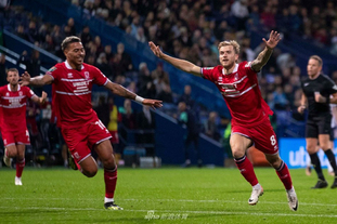 上半场累计第4次！杨瀚森次节协防再送防守犯规（上半场已第4次！杨瀚森次节协防再被吹防守犯规）