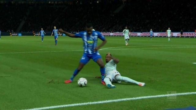 官方：帕尔马签下38岁西班牙门将瓜伊塔，顶替受伤的铃木彩艳（帕尔马官宣签下38岁西班牙门将瓜伊塔，顶替伤停的铃木彩艳）