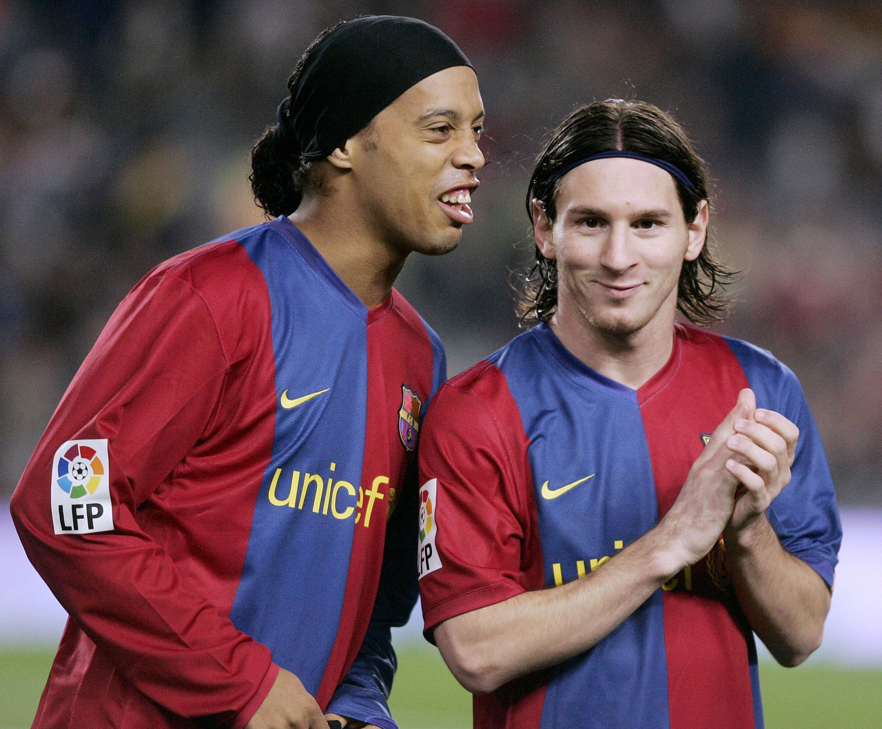 立大功！杨瀚森造埃迪第5次犯规，后者被换下（关键一幕！杨瀚森造成埃迪第5次犯规，埃迪随即被换下）