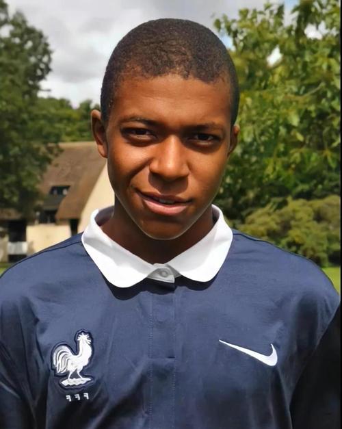 费利佩：这个赛季很遗憾在关键时候犯了错误，要好好总结（费利佩：关键时刻失误成憾，赛季需认真复盘）