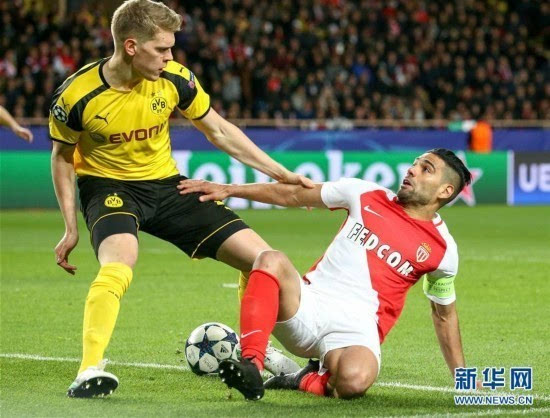 斯卢茨基：米内罗已经做好首发的准备，目前球队人员比较齐整（斯卢茨基称米内罗已具备首发条件，球队阵容基本齐整）